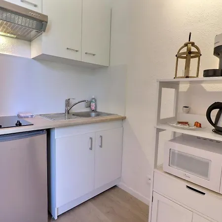 Aux Nuances De Clairs - Cosy Dans Quartier Historique Cathedrale - Mon Groom Apartment