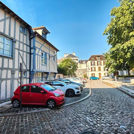 Apartment Aux Nuances De Clairs - Cosy Dans Quartier Historique Cathedrale - Mon Groom *